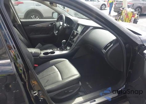 2015 Infiniti Q50 z USA, uszkodzony, nr VIN JN1BV7AP9FM335079